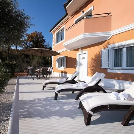 Tatil Evi Ferienhaus Mit Privatpool Fur 10 Personen Ca 220 M In Opatija-pobri, Kvarner Bucht Gespanschaft Primorje-gorski *