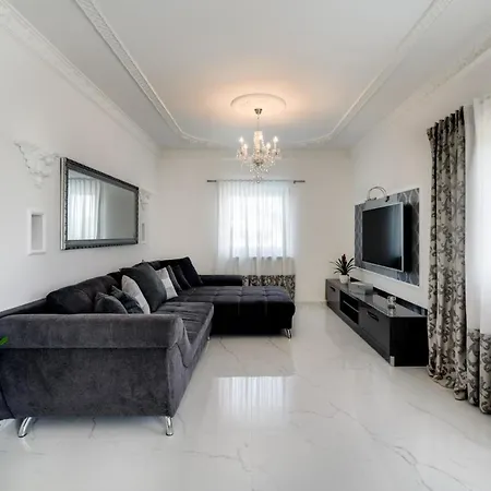 別荘 Ferienhaus Mit Privatpool Fur 10 Personen Ca 220 M In Opatija-pobri, Kvarner Bucht Gespanschaft Primorje-gorski *